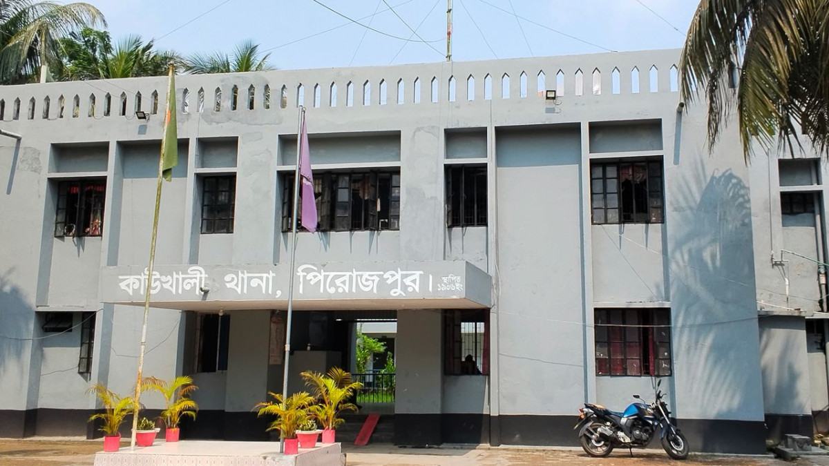 কাউখালীতে ঘর থেকে গৃহবধূর লাশ উদ্ধার