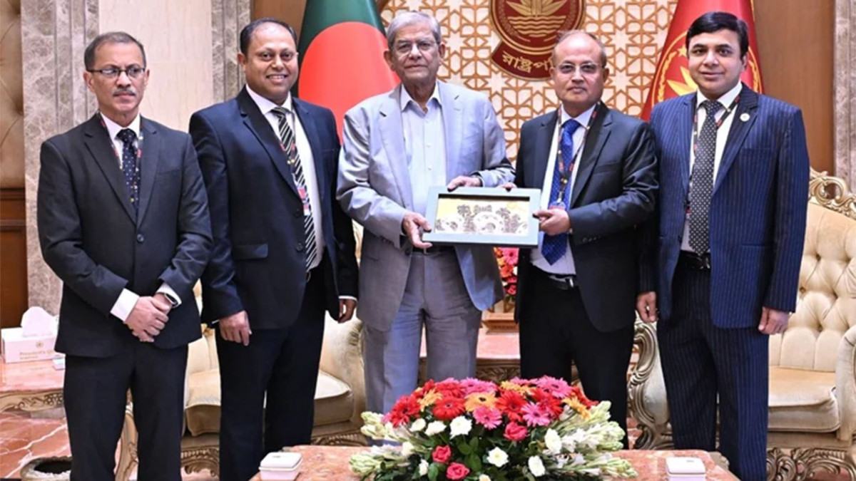 ঢাবিকে বিশ্বের শীর্ষস্থানীয় বিশ্ববিদ্যালয়ের কাতারে নিয়ে যাওয়ার আহ্বান রাষ্ট্রপতির