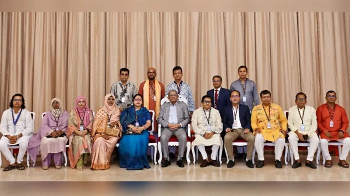 গণতান্ত্রিক ও সমৃদ্ধ বাংলাদেশ গড়তে ঐক্যবদ্ধভাবে কাজ করার আহ্বান রাষ্ট্রপতির
