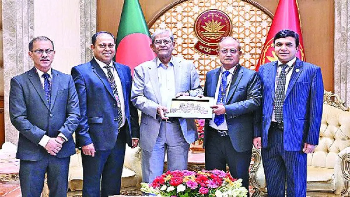 সমৃদ্ধ বাংলাদেশ গড়তে ঐক্যবদ্ধভাবে কাজ করার আহ্বান রাষ্ট্রপতির
