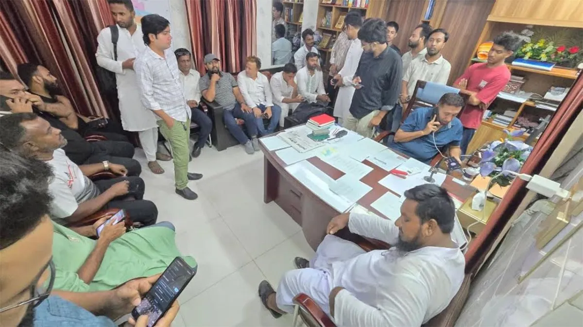 নাসীরুদ্দীন পাটওয়ারীর ওপর হামলা : মামলায় বাধার অভিযোগ