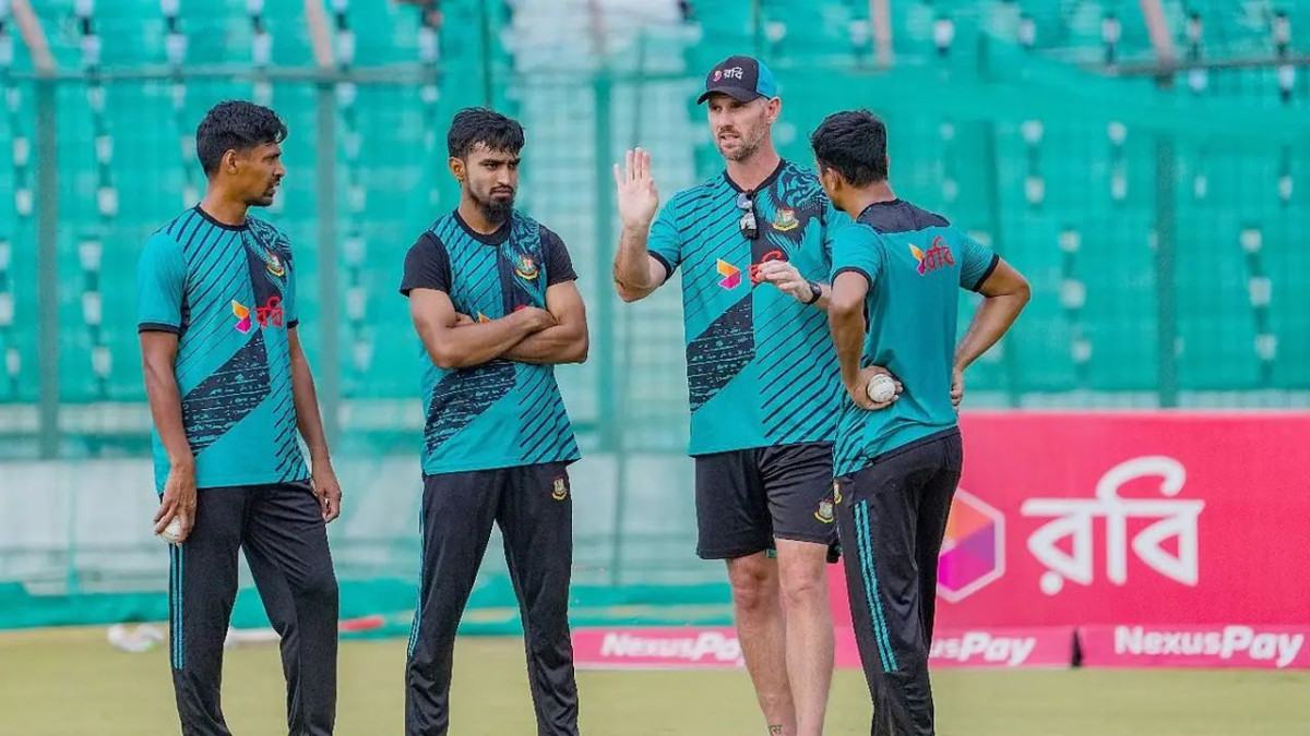 বাবর আজমদের সাথে যুক্ত হচ্ছেন শন টেইট