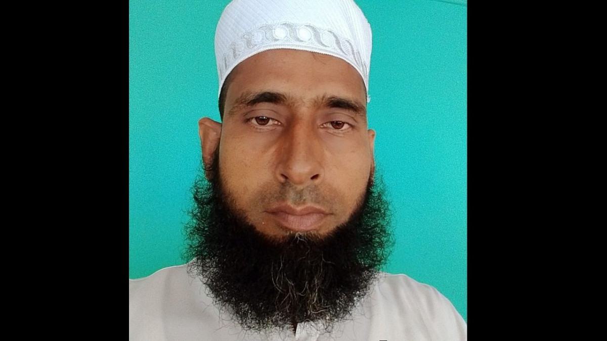 নওগাঁয় সিএনজি-মোটরসাইকেল মুখোমুখি সংঘর্ষে স্কুলশিক্ষক নিহত