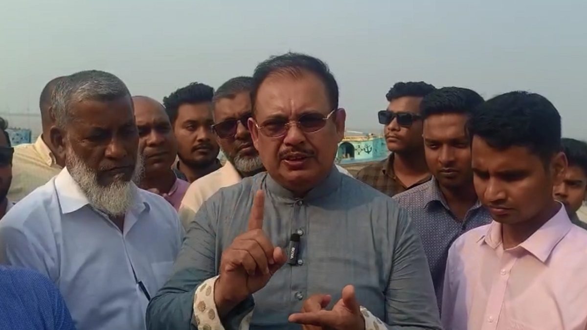 নড়িয়ায় পদ্মার ডানতীর রক্ষা বাঁধে ভাঙনের প্রকৃত কারণ অনুসন্ধানে তদন্তের নির্দেশ