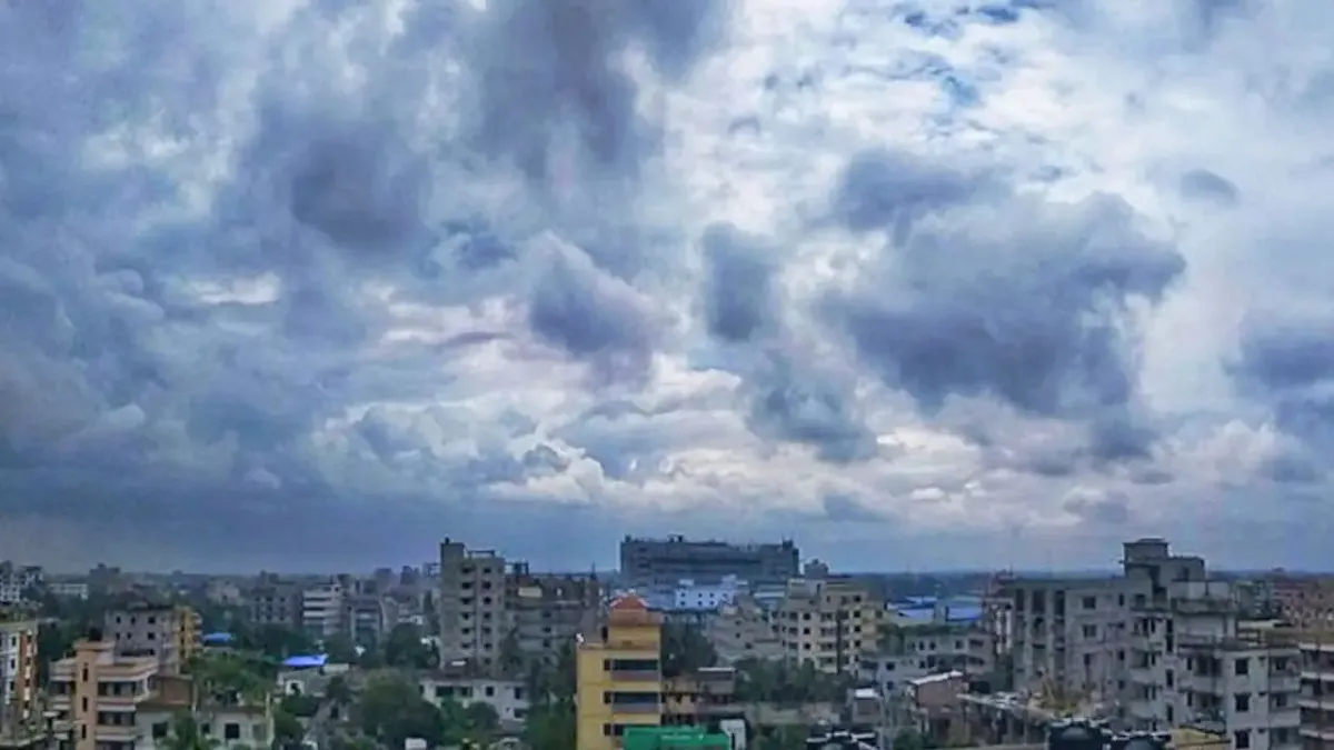 ঢাকার আকাশ আংশিক মেঘলা, কোথাও বৃষ্টির সম্ভাবনা