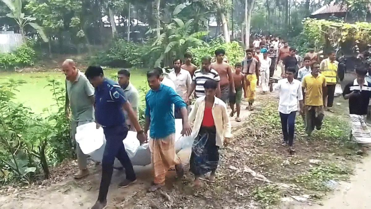 হলুদ ক্ষেতে মিলল ব্যবসায়ীর ঝলসানো লাশ