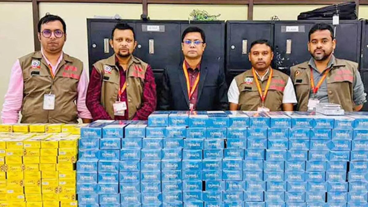 শাহজালাল বিমানবন্দরে ৩ যাত্রীর ব্যাগেজে ৩২ লাখ টাকার পণ্য জব্দ