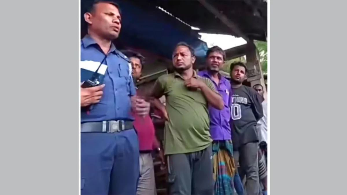 ঘুষ নিয়ে বক্তব্য ভাইরালের পর এএসআই ক্লোজড