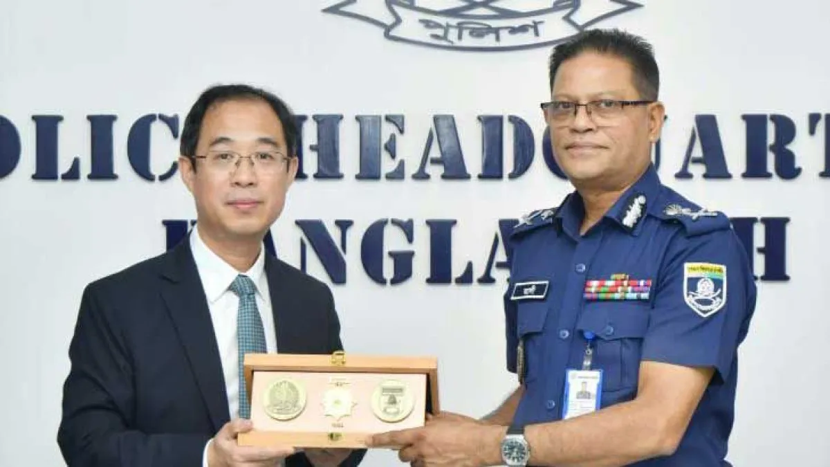 আইজিপির সাথে চীনা দূতাবাসের প্রতিনিধিদলের সাক্ষাৎ