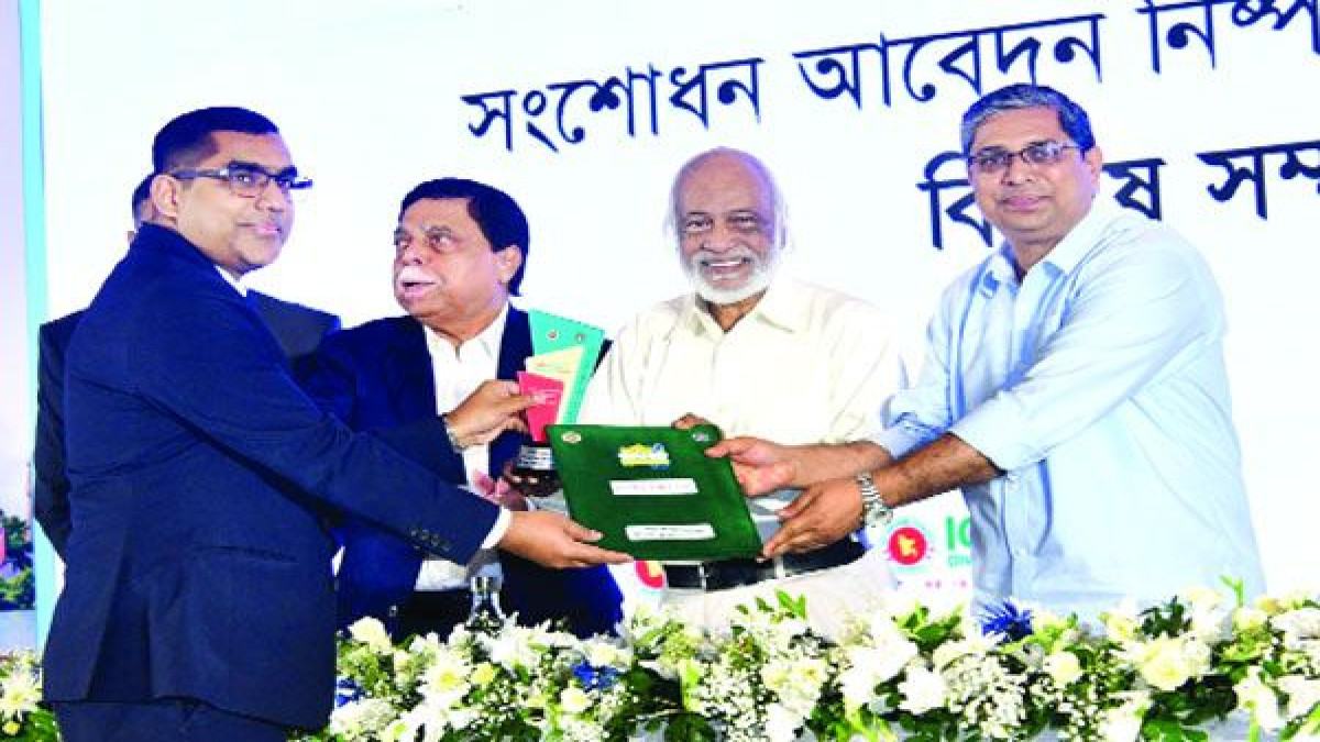 জনগণের সেবা করাই নির্বাচিত সরকারের প্রধান দায়িত্ব : এলজিআরডি মন্ত্রী