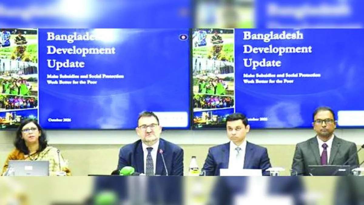 রাজনৈতিক স্থিতিতেও অর্থনীতিতে ঘুরে দাঁড়ানোর লক্ষণ নেই