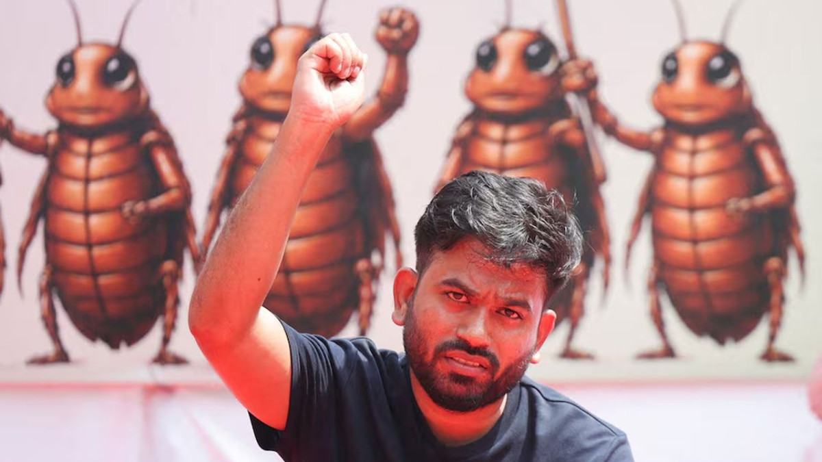 ককরোচ পার্টির প্রধান অভিজিৎ দীপকে আটক