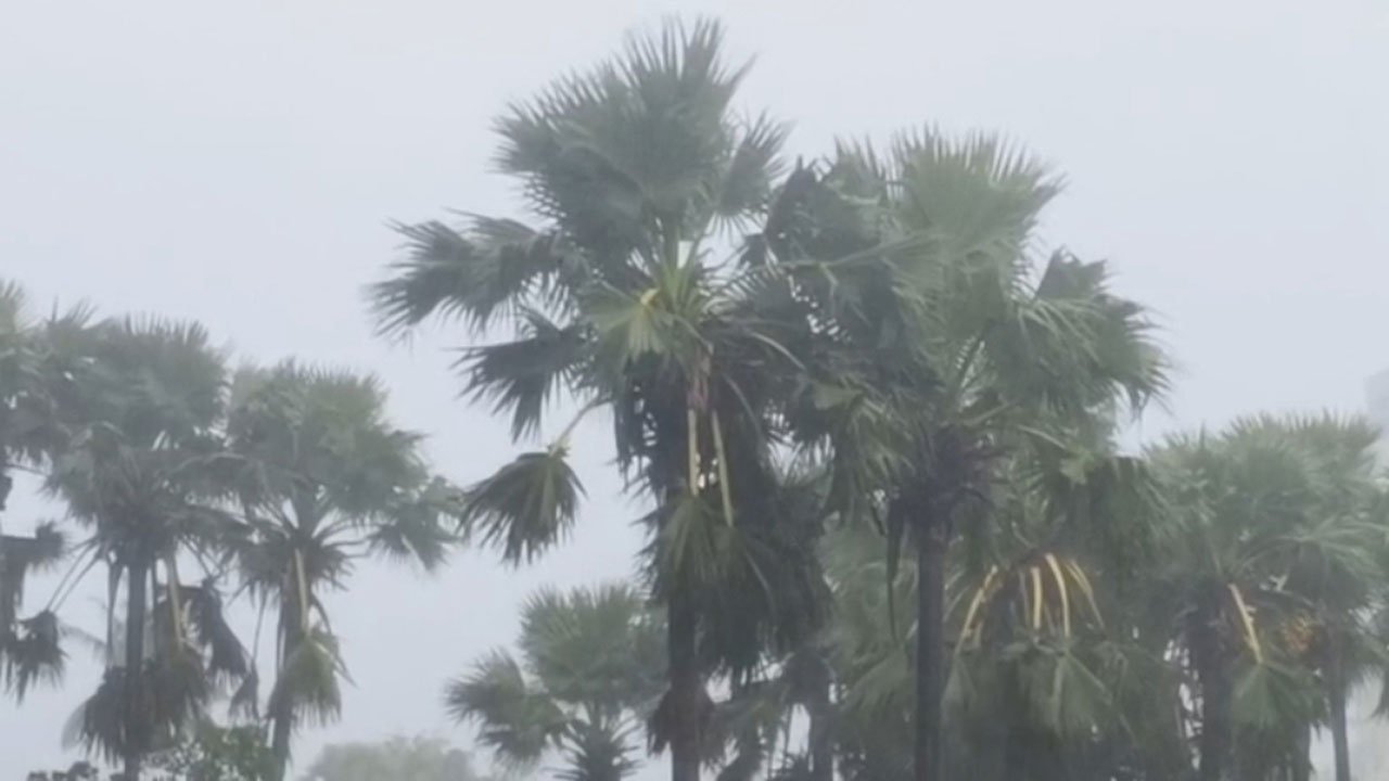 Continuous rain in Kuakata