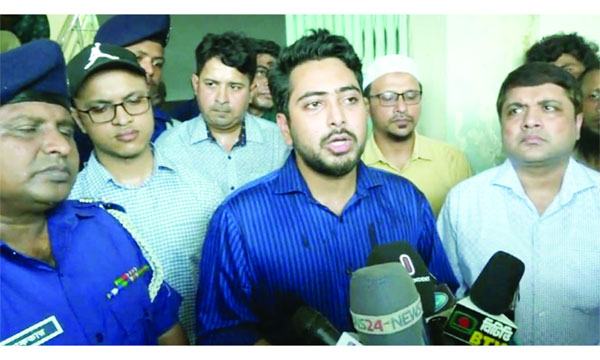 ফ্যাসিস্টদের বিচার বাংলার মাটিতেই হবে : উপদেষ্টা নাহিদ