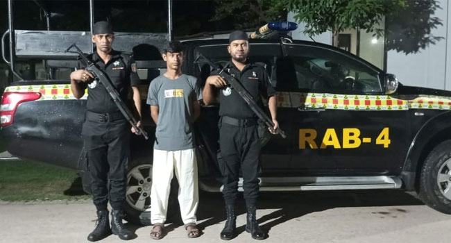 জেল থেকে পালানো মৃত্যুদণ্ডপ্রাপ্ত আসামি আশুলিয়ায় গ্রেফতার