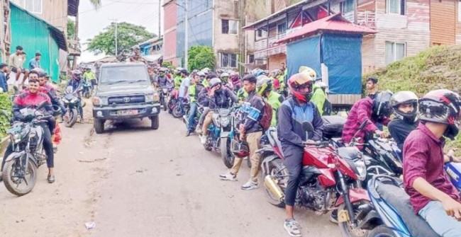 খাগড়াছড়ি ফিরলেন সাজেকে আটকে পড়া পর্যটকরা