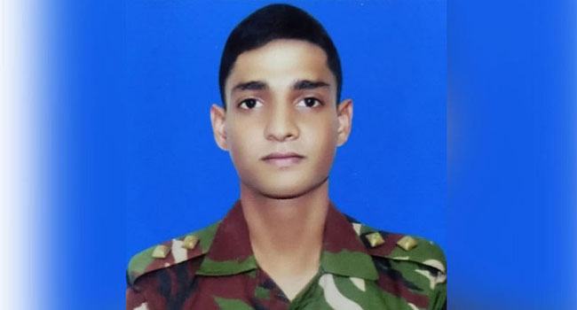 কক্সবাজারে নিহত সেনা কর্মকর্তার লাশ টাঙ্গাইলে দাফন