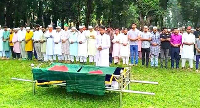 বগুড়ায় বৈষম্যবিরোধী আন্দোলনে নিহত স্কুলছাত্রের দাফন সম্পন্ন