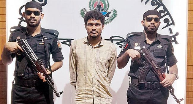 পিরোজপুরে অস্ত্রসহ সাবেক ছাত্রলীগ নেতা সোহাগ গ্রেফতার