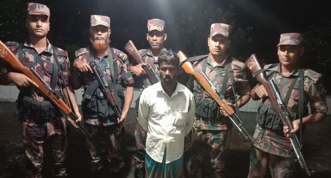 ভূরুঙ্গামারীতে অনুপ্রবেশের দায়ে ভারতীয় নাগরিক আটক