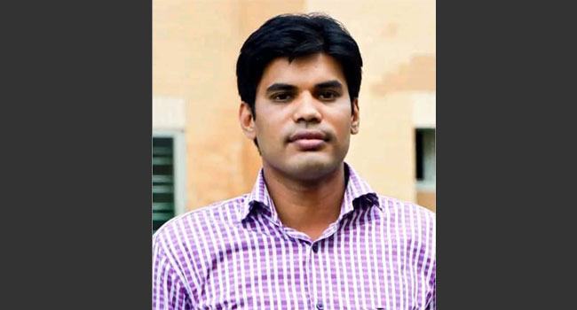 আবেদনের যোগ্যতা না থাকলেও তিনি রোকেয়া বিশ্ববিদ্যালয়ের শিক্ষক!