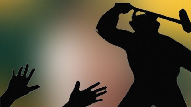 মহাদেবপুরে প্রতিপক্ষের হাতুড়ির আঘাতে বৃদ্ধের মৃত্যু
