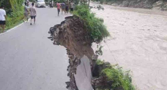 ক্রমশ ভয়ঙ্কর হয়ে উঠছে তিস্তা
