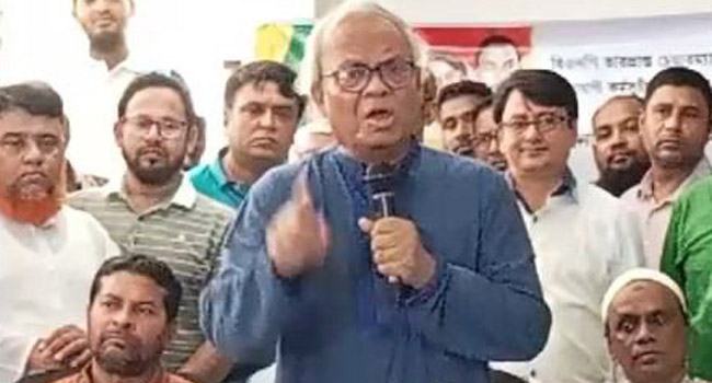 আ’লীগের দোসরদের প্রশাসনে রেখে রাষ্ট্র সংস্কার সম্ভব নয় : রিজভী
