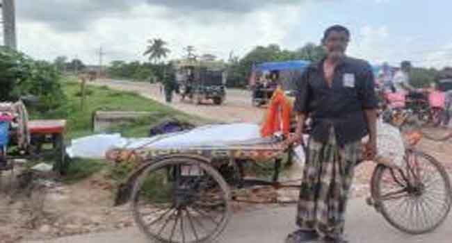কুষ্টিয়ায় ট্রেনের ধাক্কায় কৃষকের মৃত্যু