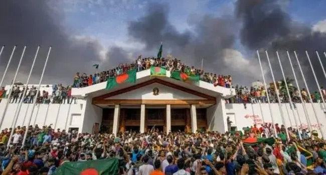 প্রতিবেশী দেশগুলোতে সরকার বদল : এখন কী করবে ভারত?