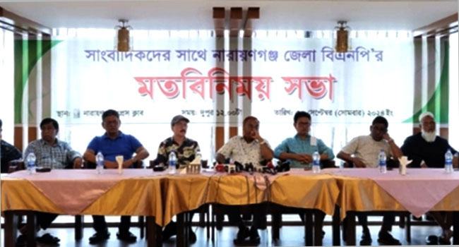 ‘শেখ হাসিনা সরকারকে স্বৈরাচার বানানোর ক্ষেত্রে সাংবাদিকদের ভূমিকা কি কম ছিল?’