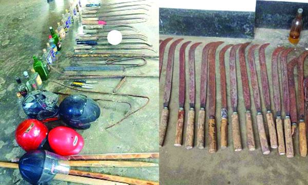 চবির দুই হল থেকে রামদা, হেলমেট, রড-স্ট্যাম্প উদ্ধার