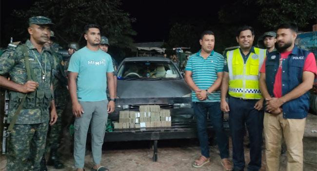 সিংগাইরে কোটি টাকাসহ কাউন্সিলরের ছেলে গ্রেফতার