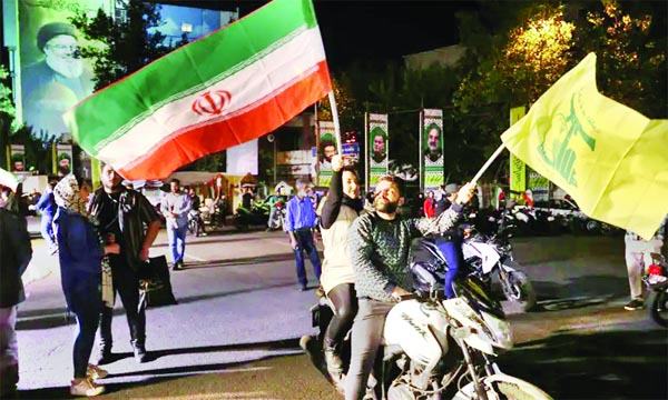 ইসরাইলে হামলায় ইরান লেবানন ও ইরাকে উল্লাস