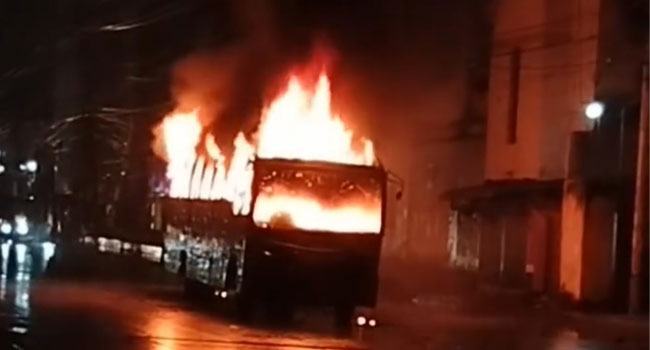 গাজীপুরে বাসচাপায় পথচারী নিহত, বিক্ষুব্ধ জনতার ৩ বাসে আগুন