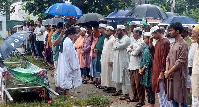 খাগড়াছড়িতে নিহত শিক্ষক সোহেলের দাফন সম্পন্ন
