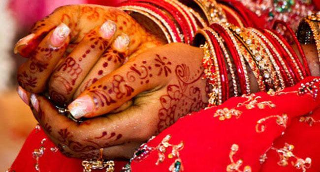 ঘরমালিকের স্ত্রীকে নিয়ে পালাল রাজমিস্ত্রী, উল্টো প্রতিশোধ!