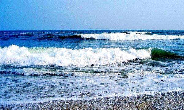 চীন-রাশিয়া সীমান্তের  হ্রদটি
