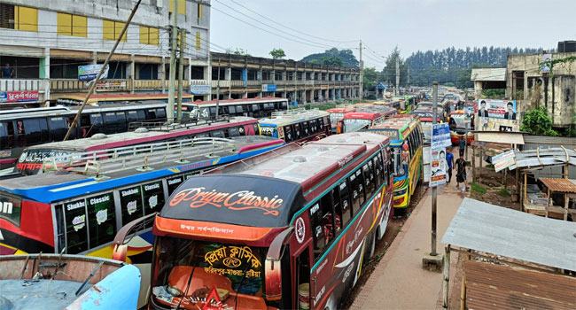 ফরিদপুরেও শিক্ষার্থীদের বাসে হাফ ভাড়া নেয়ার সিদ্ধান্ত