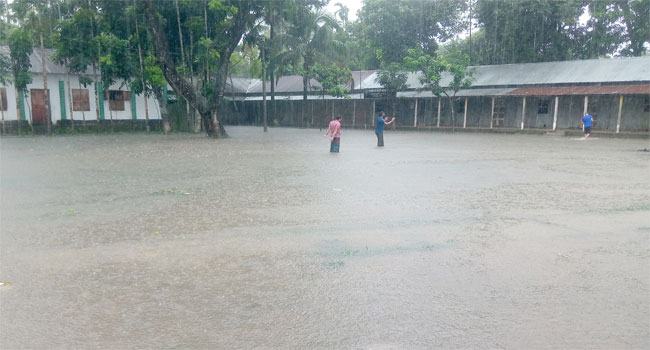 ভারীবর্ষণে তিস্তার নিচু এলাকা প্লাবিত