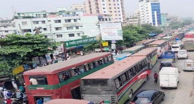 যাত্রাবাড়ীতে ঢাকা-চট্টগ্রাম মহাসড়কে দীর্ঘ যানজট