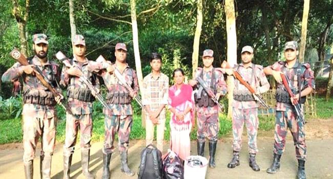 আখাউড়ায় ভারতীয় নাগরিক আটক