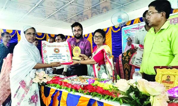১০ বছরে অবসরপ্রাপ্ত ৮০ শিক্ষককে সংবর্ধনা