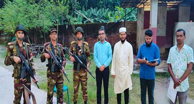গাজীপুরে ৮৩৬ বস্তা কাঁচা মরিচ উদ্ধার