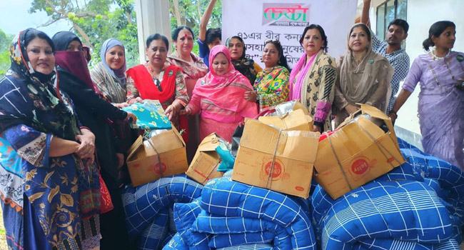 চেষ্টা’র উদ্যোগে ফেনীতে বন্যাপরবর্তী গৃহস্থালী সামগ্রী বিতরণ