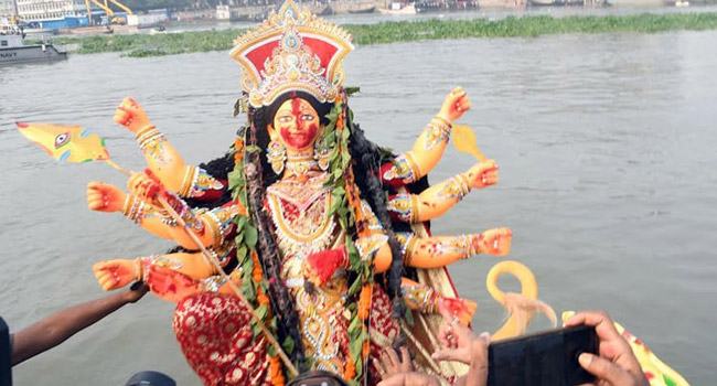 বিসর্জনের মধ্যদিয়ে শেষ হলো শারদীয় দুর্গোৎসব