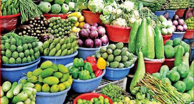 সাটুরিয়ায় সবজির দাম এখন আকাশছোঁয়া