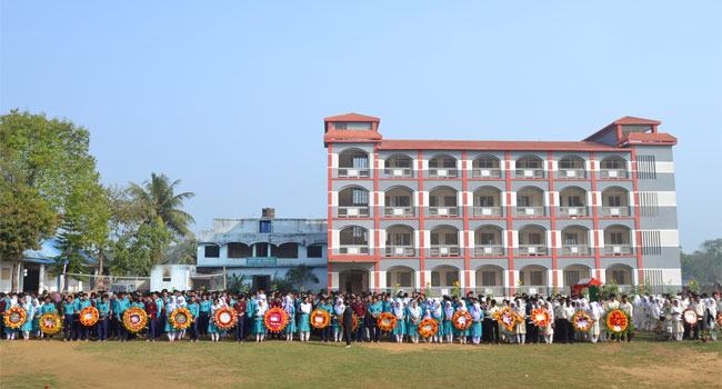 কুমিল্লা বোর্ডে টানা ১৩ বার সেরা সোনার বাংলা কলেজ