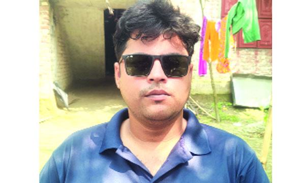 চাকরি হারিয়েছেন মিঠু : অর্থের অভাবে চিকিৎসাও অনিশ্চিত