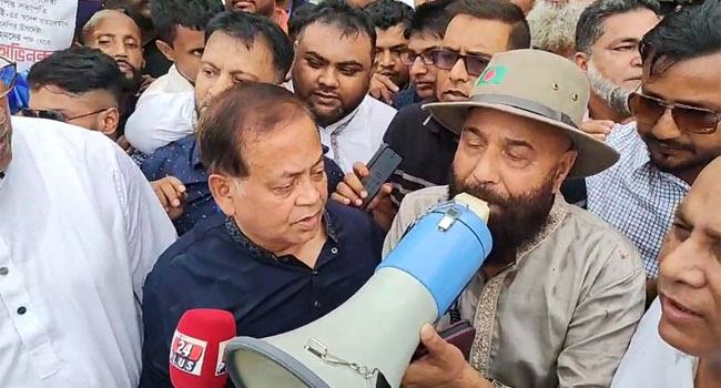 সিলেটে যুক্তরাজ্য বিএনপির সভাপতিকে স্বাগত জানাতে নেতাকর্মীর ঢল